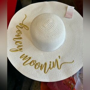 Embroidered “honey moonin’” rattan hat